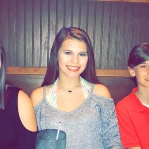 Meet your Posher, Laci